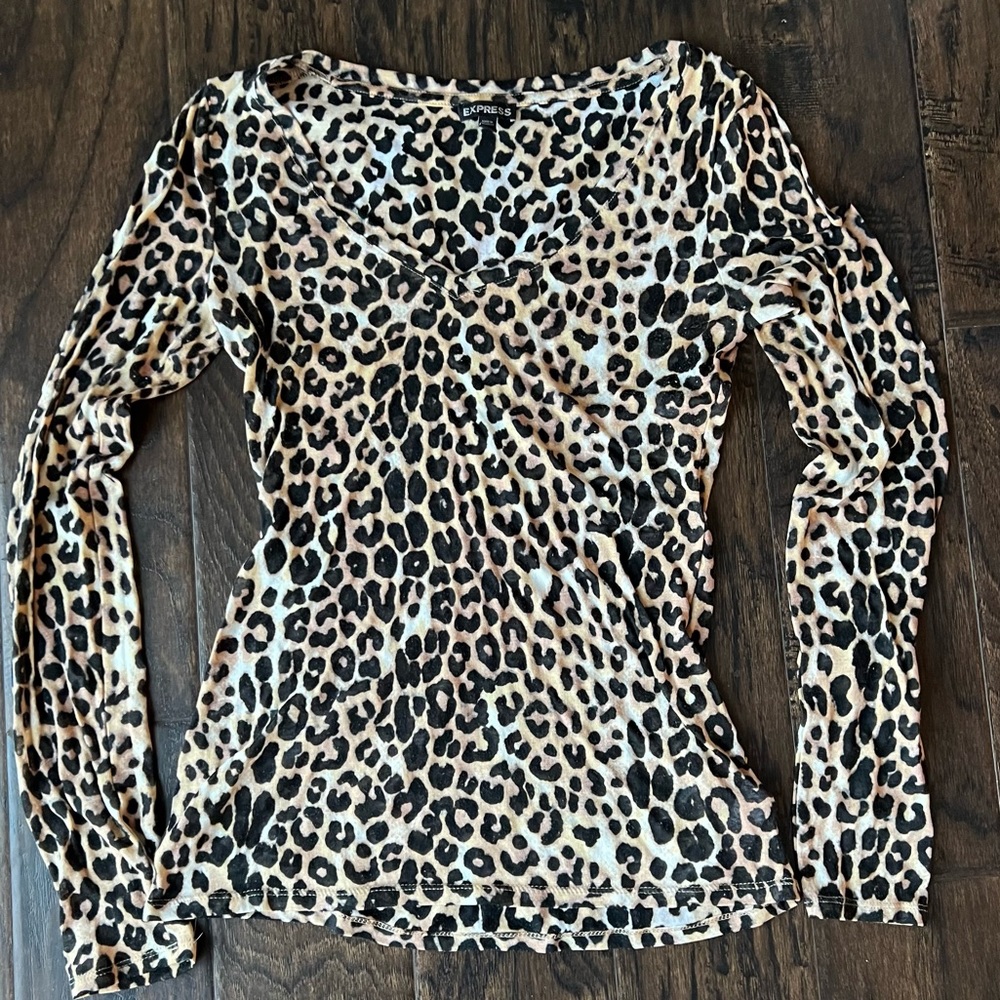 Express leopard top